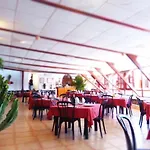 卡斯蒂约海滩洋房酒店