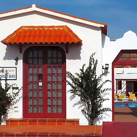 Castillo 홀리데이파크 칼레타데푸스테