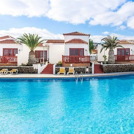 バンガローズ カスティージョ ビーチ 2*