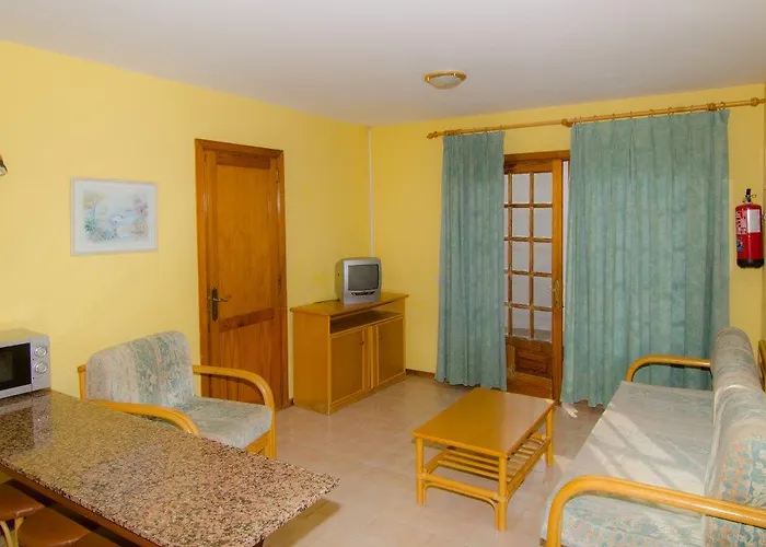 Castillo פארק נופש 2*